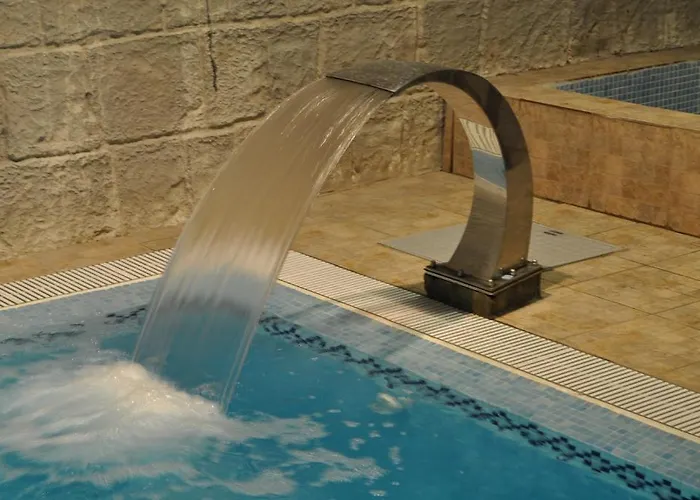 Bocale 3000 ホテル 3*